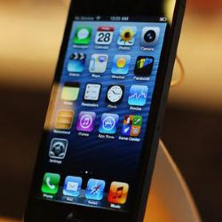 Apple deverá lançar iPhone mais barato em junho