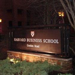 Harvard é uma das faculdades que estão no programa